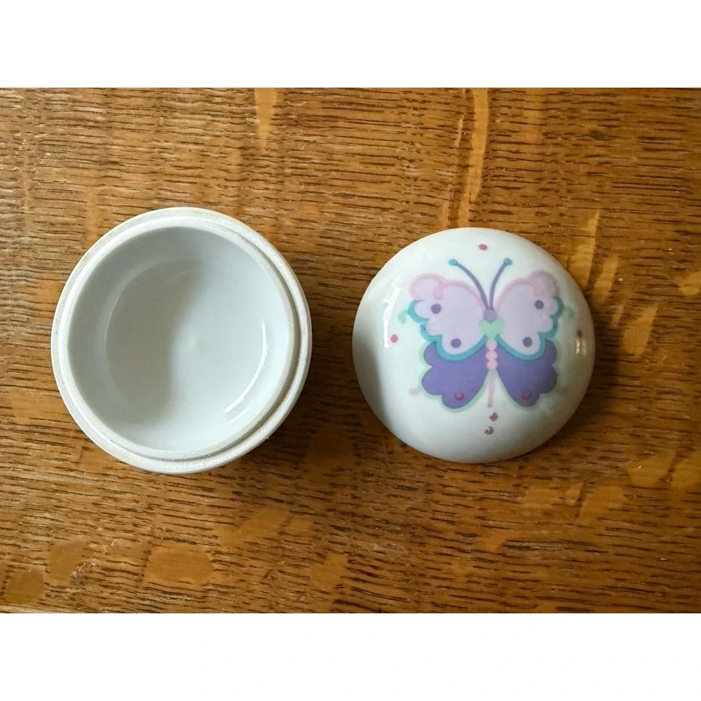 Vintage 1989 Lillian Vernon Porcelain‎ Trinket Box Butterfly Retro Kitsch 80s